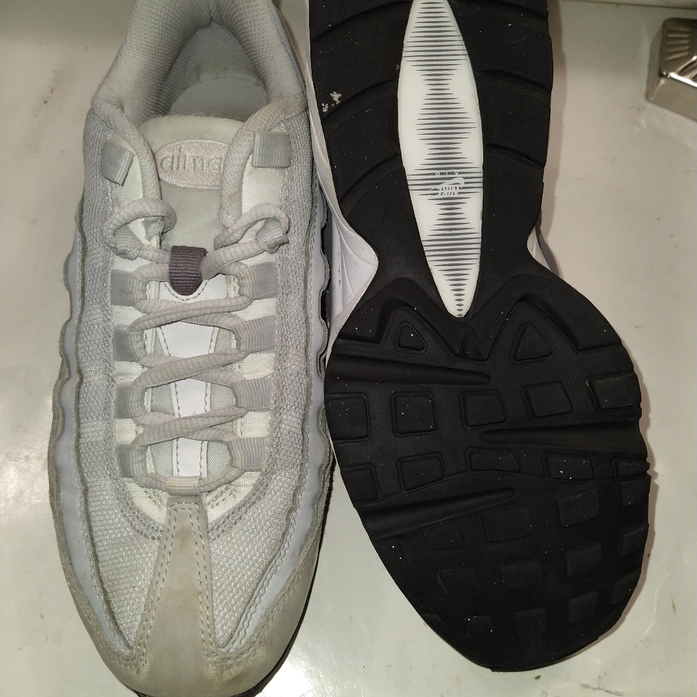 Nike Air Max 95 Platinum Shoes Youth sz 6Y - Picture 8 of 10